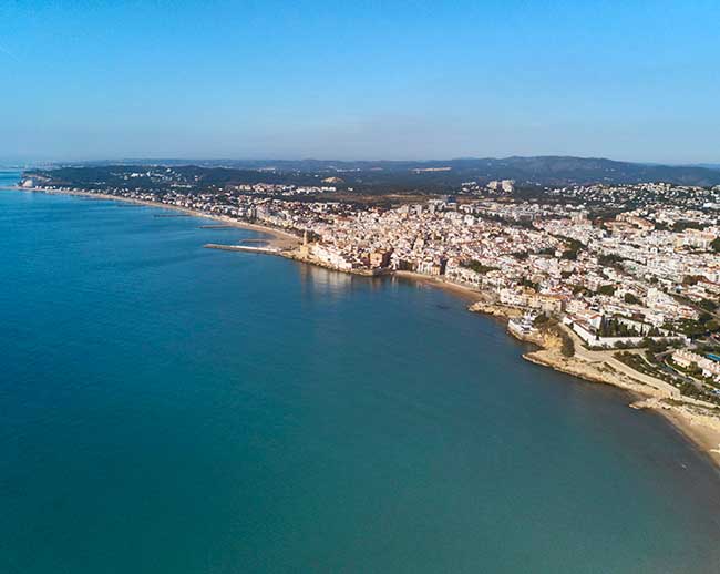 Sitges-destino-hibrido
